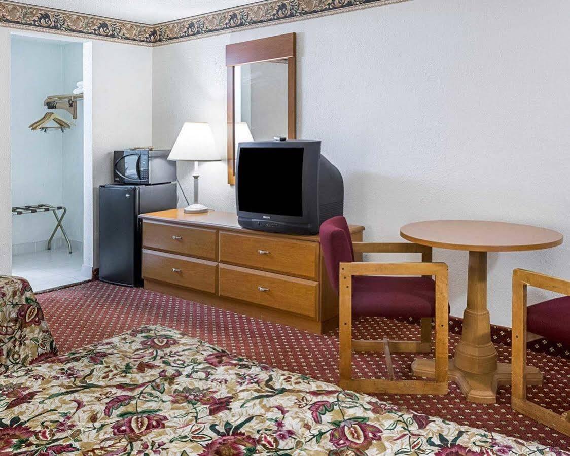 Gateway Inn Templeton Εξωτερικό φωτογραφία